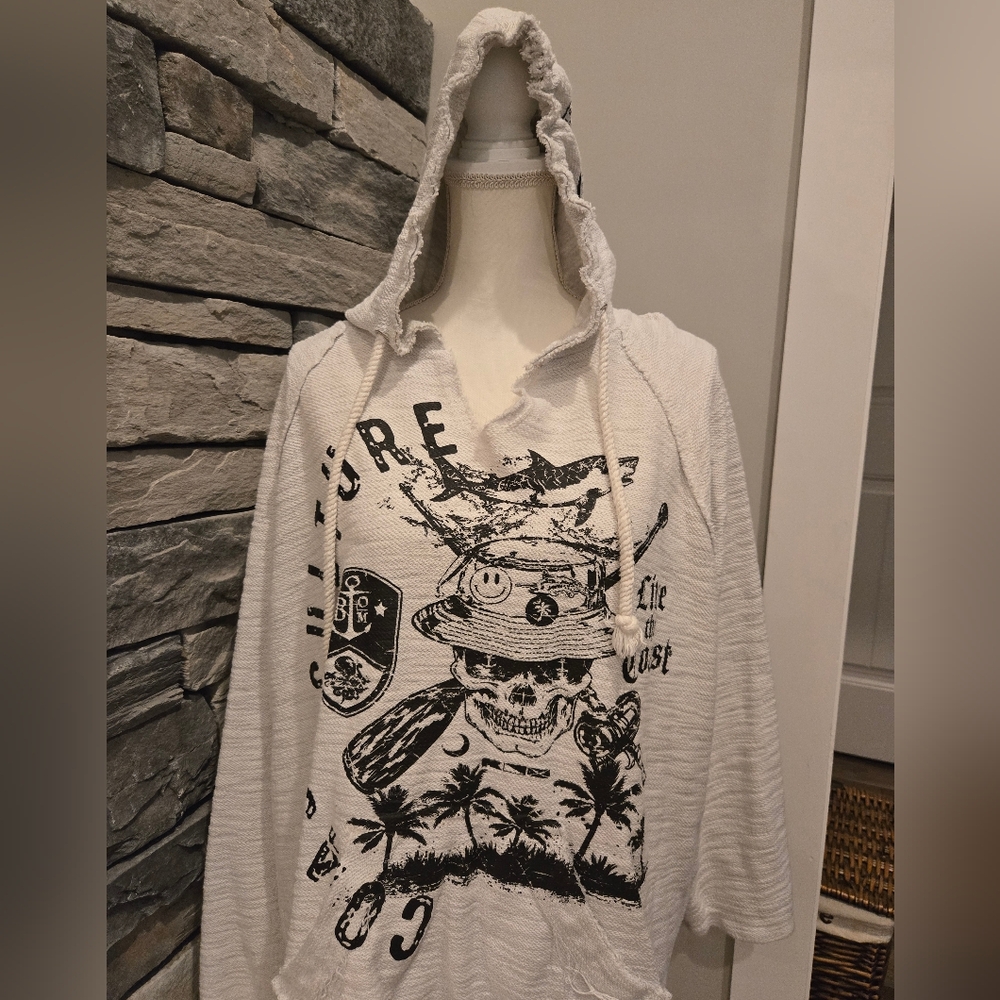 😁Black Octopus East Coast Skull Oversized White Graphic Hoodie Size Medium - Picture 3 of 6